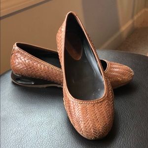 Cole Haan Nike air woven brown flats. Size 8